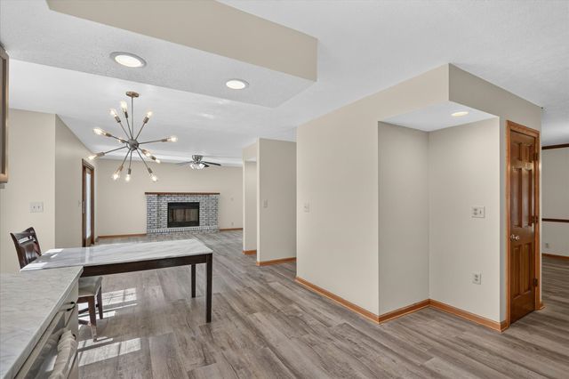 1585 Marshfield Drive, Rockford, IL 61107