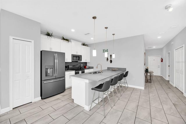 9017 DOGLEG DRIVE, Davenport, FL 33896