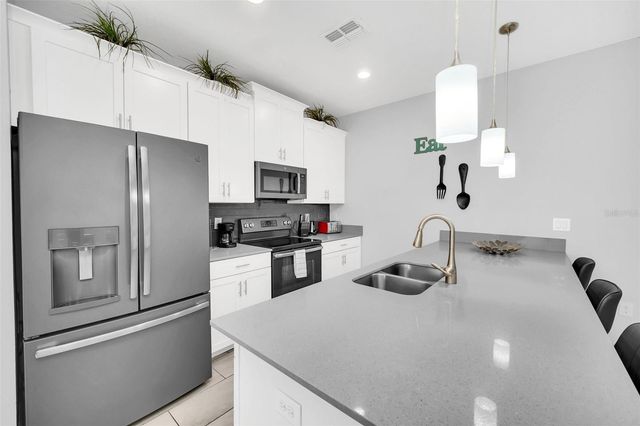 9017 DOGLEG DRIVE, Davenport, FL 33896