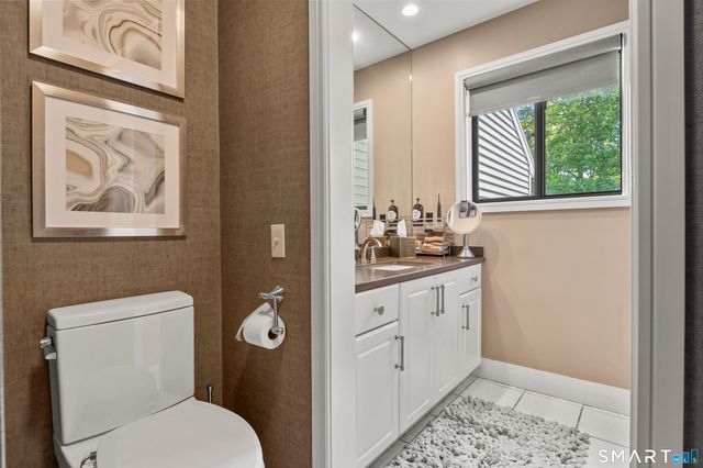 163 Turtle Bay Drive 163, Branford, CT 06405