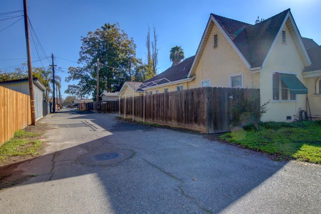 115 Fresno Ave, Modesto, CA 95351