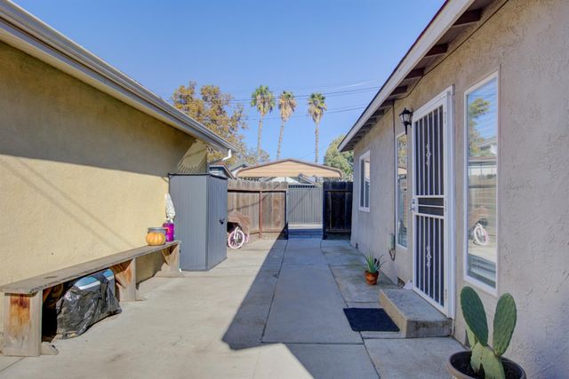 115 Fresno Ave, Modesto, CA 95351