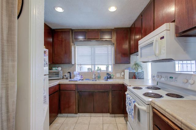 115 Fresno Ave, Modesto, CA 95351