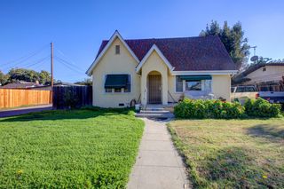 115 Fresno Ave, Modesto, CA 95351