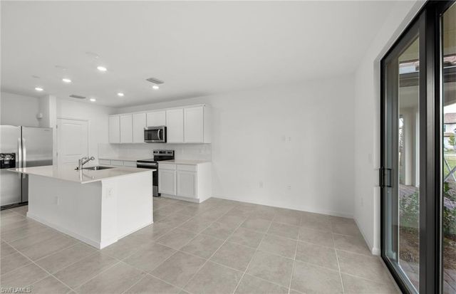 1678 Lake Jessup CIR, Cape Coral, FL 33909