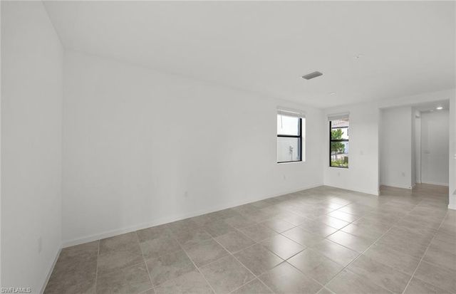 1678 Lake Jessup CIR, Cape Coral, FL 33909