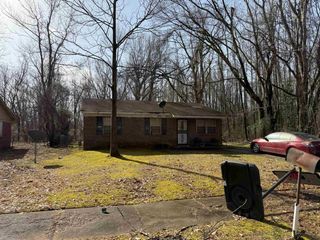 3621 ROYAL WOOD DR, Memphis, TN 38128