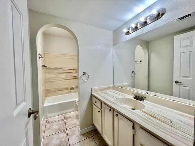 1762 W Isleta Avenue, Mesa, AZ 85202