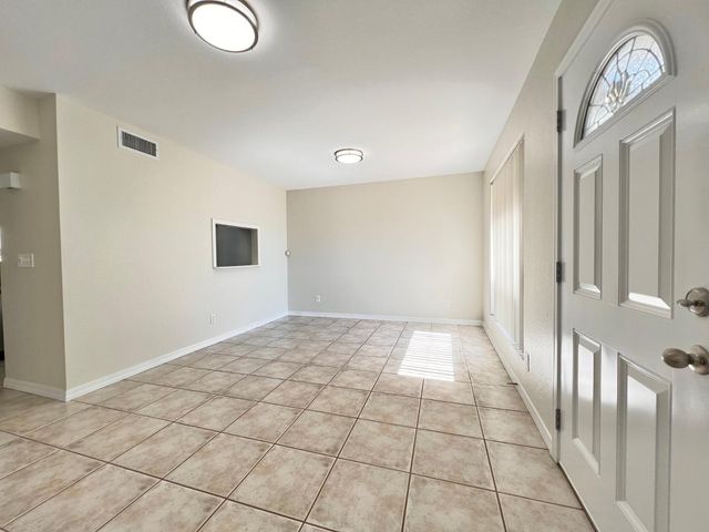 1762 W Isleta Avenue, Mesa, AZ 85202