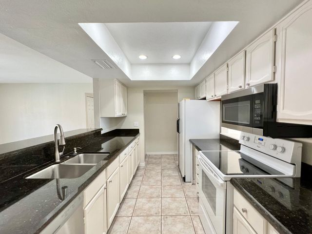 1762 W Isleta Avenue, Mesa, AZ 85202