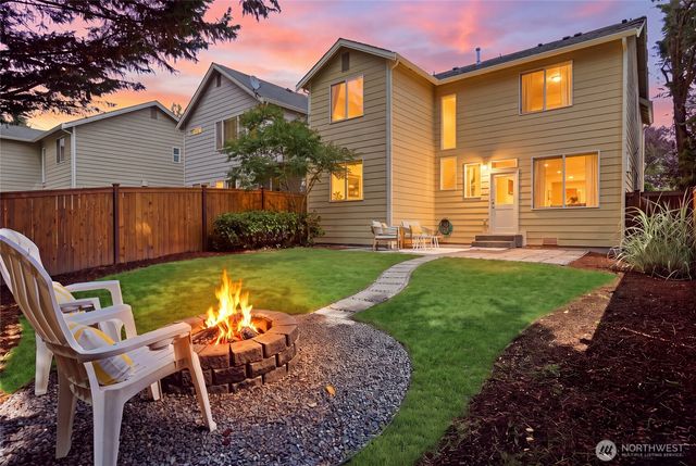 8303 233rd Place NE, Redmond, WA 98053