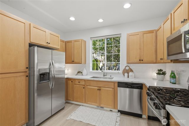 8303 233rd Place NE, Redmond, WA 98053