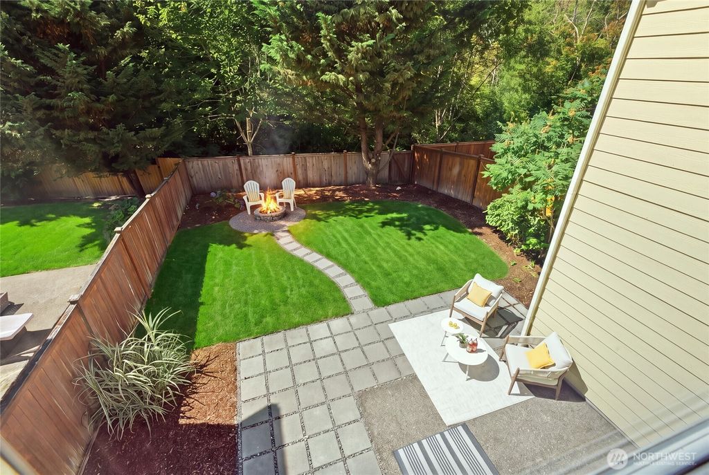 8303 233rd Place NE, Redmond, WA 98053