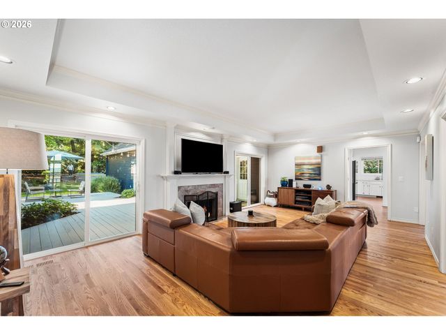 14700 Se RIVERCREST Dr, Vancouver, WA 98683