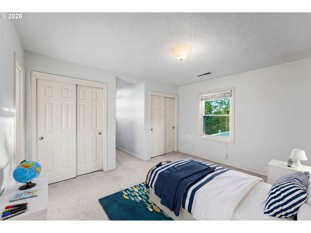 14700 Se RIVERCREST Dr, Vancouver, WA 98683