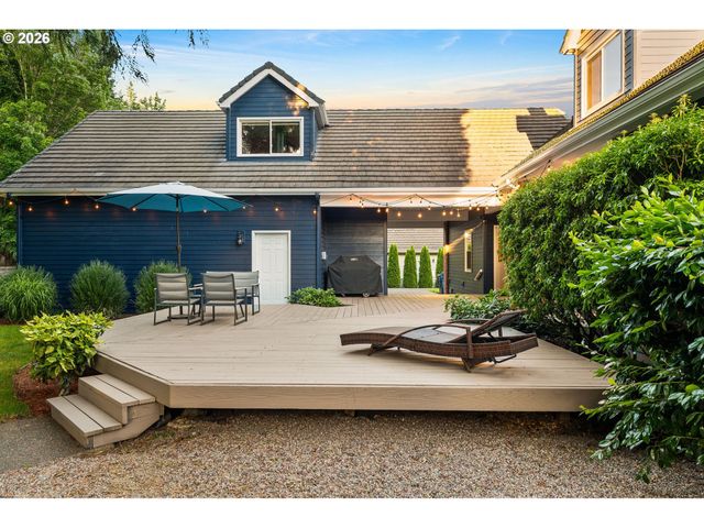 14700 Se RIVERCREST Dr, Vancouver, WA 98683