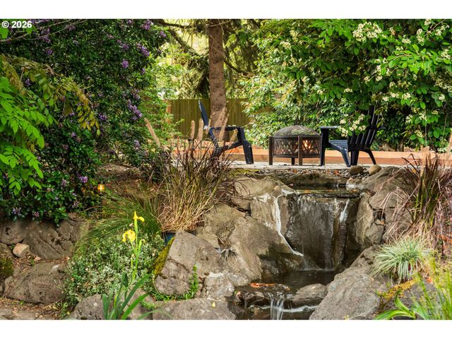 14700 Se RIVERCREST Dr, Vancouver, WA 98683