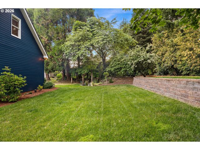 14700 Se RIVERCREST Dr, Vancouver, WA 98683