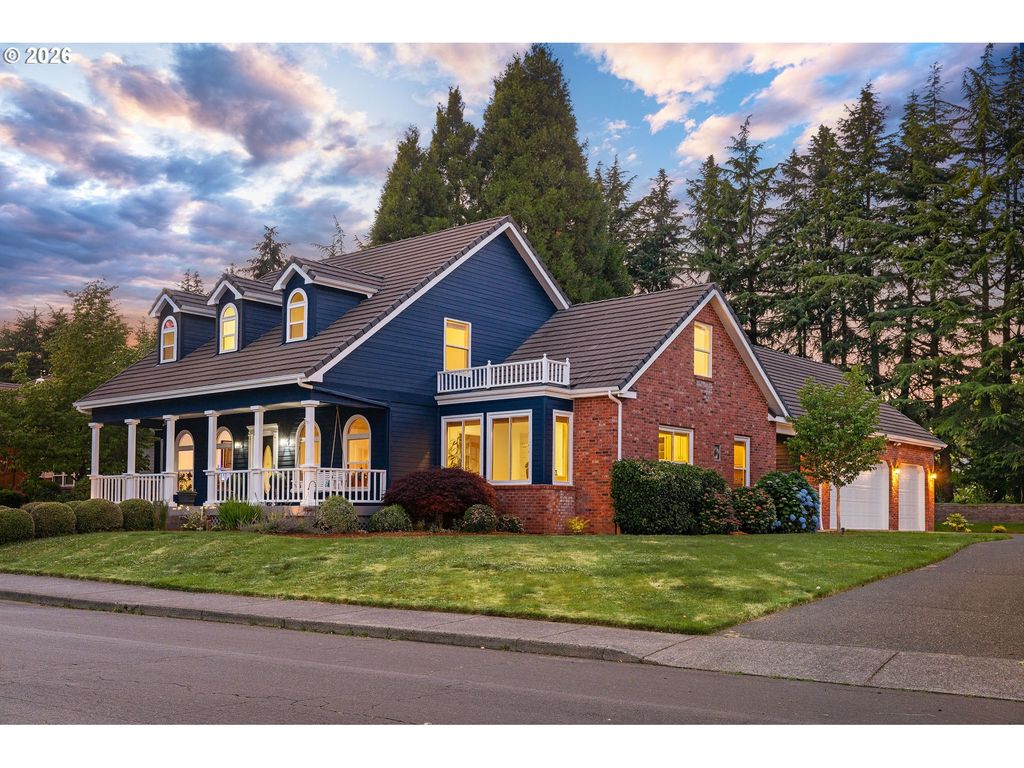 14700 Se RIVERCREST Dr, Vancouver, WA 98683