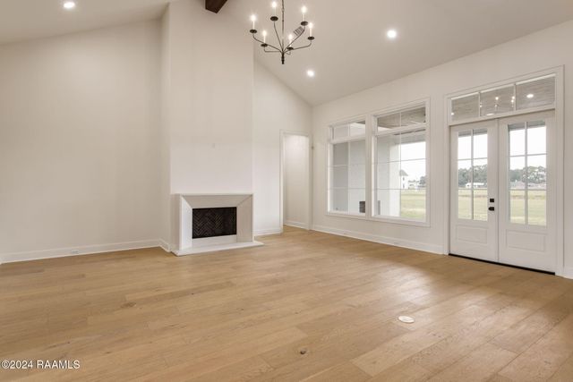 308 Stony Trek Drive, Youngsville, LA 70592