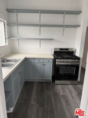 3925 S Normandie Avenue, Los Angeles, CA 90037