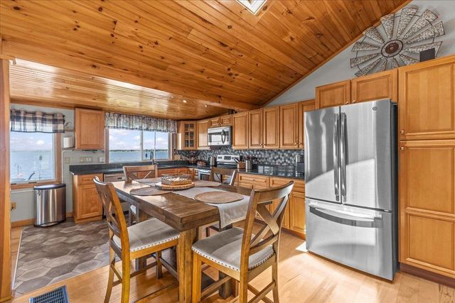 230 Lakewood Drive, Swanton, VT 05488