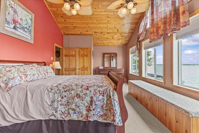 230 Lakewood Drive, Swanton, VT 05488