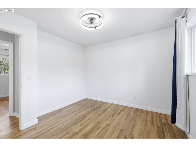 1330 Sw HUME St, Portland, OR 97219
