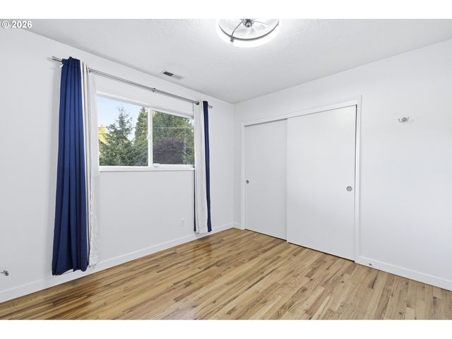 1330 Sw HUME St, Portland, OR 97219
