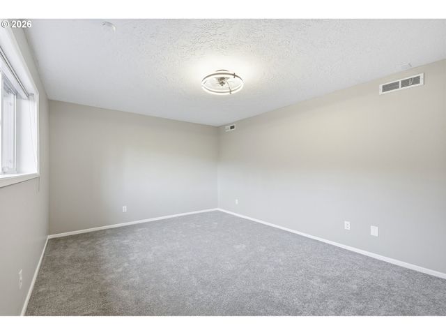 1330 Sw HUME St, Portland, OR 97219