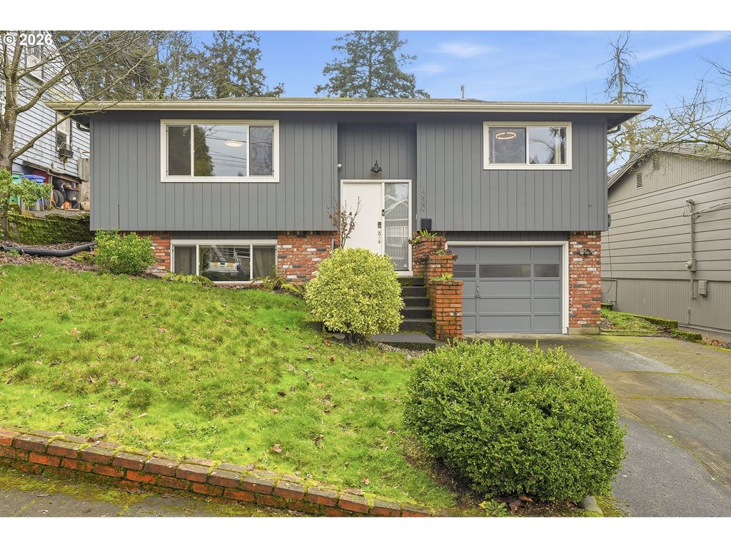 1330 Sw HUME St, Portland, OR 97219