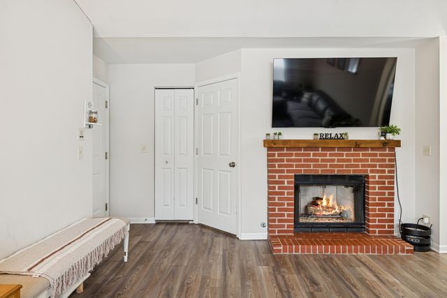 305 Crestview Drive D, Wauconda, IL 60084