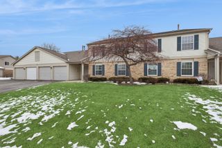305 Crestview Drive D, Wauconda, IL 60084