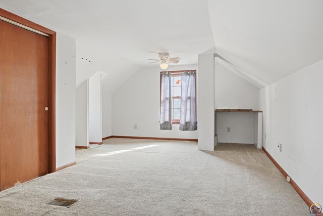 2047 SW Lincoln ST, Topeka, KS 66604