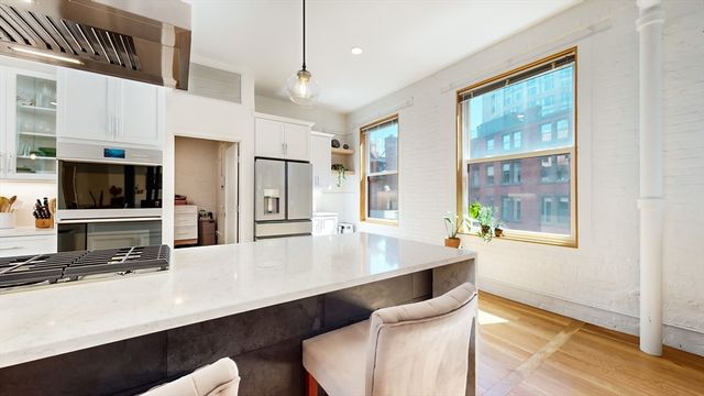 76 Batterymarch St. 5, Boston, MA 02110