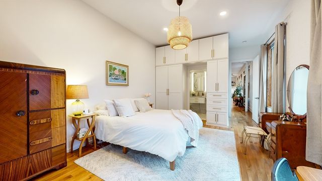 76 Batterymarch St. 5, Boston, MA 02110