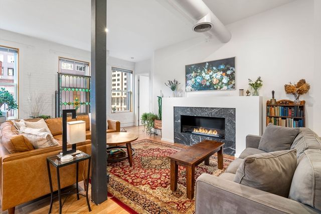 76 Batterymarch St. 5, Boston, MA 02110