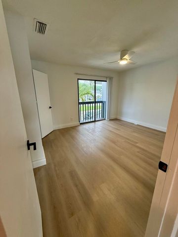 3104 Poolside Drive, Greenacres, FL 33463