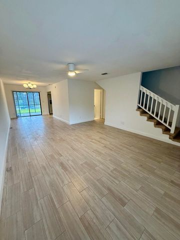 3104 Poolside Drive, Greenacres, FL 33463