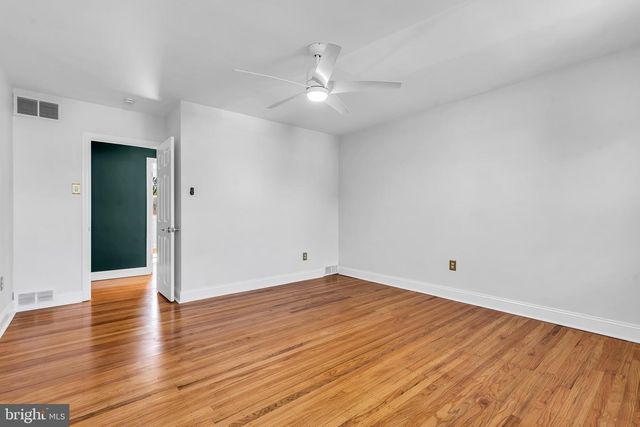 606 CEDAR AVE, Collingswood, NJ 08108