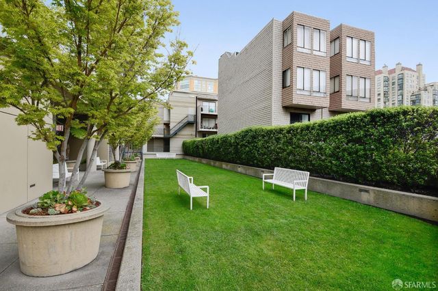 1388 Gough Street 601, San Francisco, CA 94109