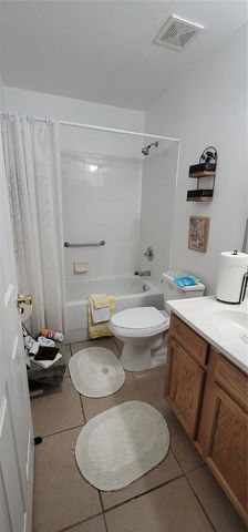 2315 SE 9TH PLACE, Gainesville, FL 32641