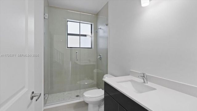 15875 SW 90th Avenue, Palmetto Bay, FL 33157