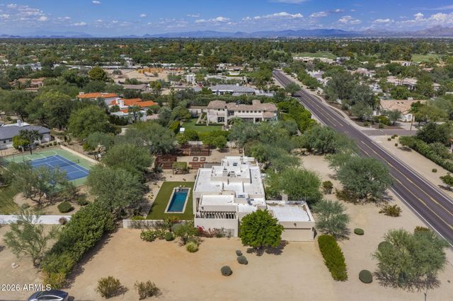 7702 N MOCKINGBIRD Lane, Paradise Valley, AZ 85253