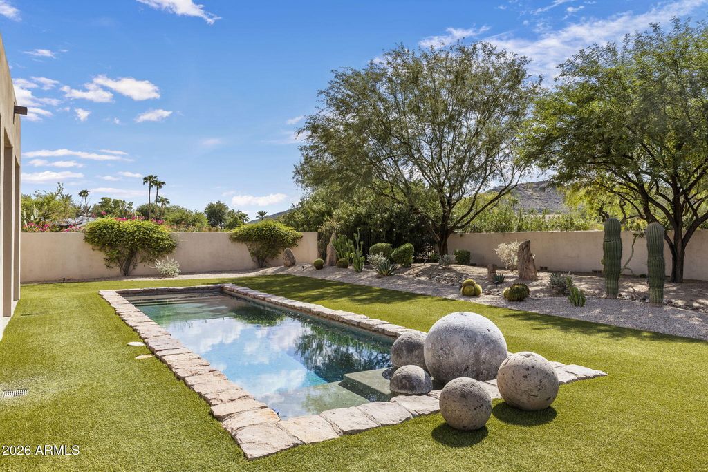 7702 N MOCKINGBIRD Lane, Paradise Valley, AZ 85253 — exterior