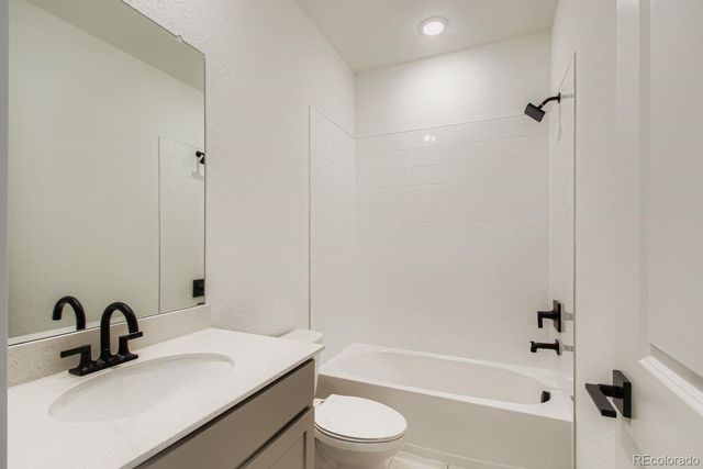 15316 W 69th Drive, Arvada, CO 80007