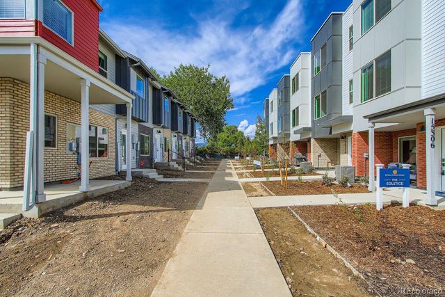 15316 W 69th Drive, Arvada, CO 80007