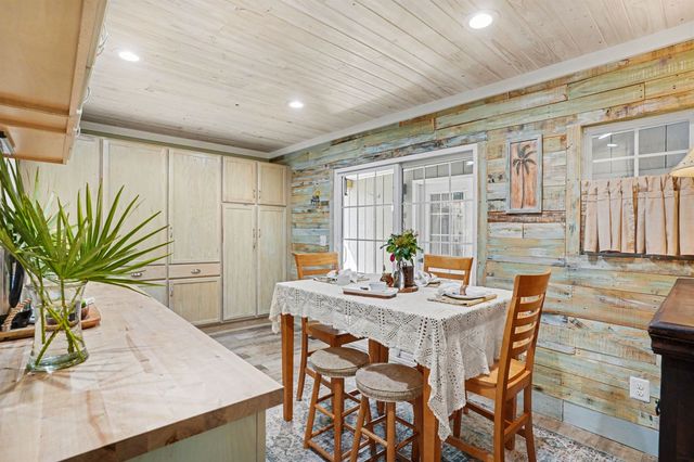 405 6th Ave. S, North Myrtle Beach, SC 29582