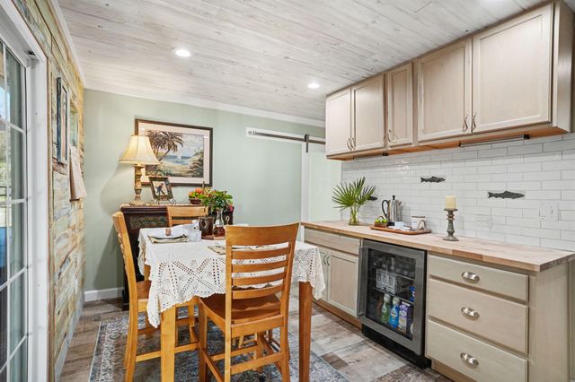 405 6th Ave. S, North Myrtle Beach, SC 29582