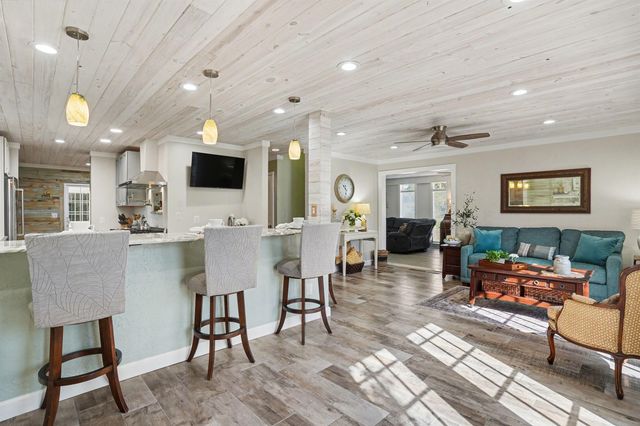 405 6th Ave. S, North Myrtle Beach, SC 29582